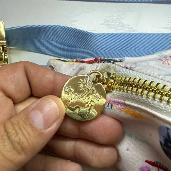 Stoney Clover Jumbo Fanny Pack - Picture 2 of 4